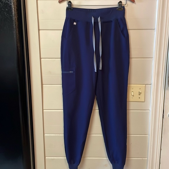 Figs Technical Collection Navy Joggers Size S/T. - Picture 2 of 10